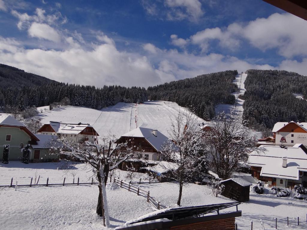 Ferienwohnung Haus Edelweiss Sankt Margarethen im Lungau Exterior foto